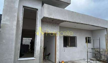 Casa à venda 3 Quartos, 1 Suite, 2 Vagas, Res. Santa Clara, Pindamonhangaba - SP