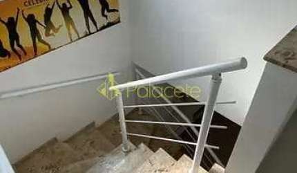 Casa à venda 3 Quartos, 1 Suite, 2 Vagas, 120M², Vila Areao, Taubaté - SP | Condomínio Residencial