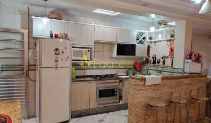 Casa à venda 2 Quartos, 1 Suite, 2 Vagas, 173M², Parque São Cristóvão, Taubaté - SP | Condomínio Le