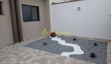 Casa à venda 3 Quartos, 1 Suite, 2 Vagas, 176M², Res. Santa Clara, Pindamonhangaba - SP