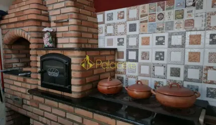Casa à venda 3 Quartos, 2 Suites, 3 Vagas, 290M², Vila Suiça, Pindamonhangaba - SP