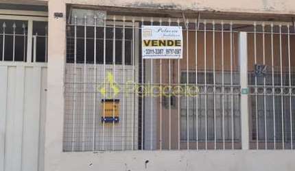 Casa à venda 2 Quartos, 2 Vagas, 199.3M², Chácara Tropical, Potim - SP