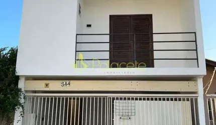 Casa à venda 4 Quartos, 2 Suites, 2 Vagas, 125M², Residencial Mombaça, Pindamonhangaba - SP