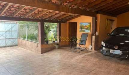 Casa à venda 3 Quartos, 1 Suite, 1 Vaga, 250M², Azeredo, Pindamonhangaba - SP