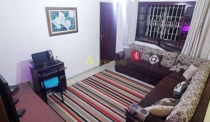 Casa à venda 2 Quartos, 2 Vagas, 250M², Parque Senhor do Bonfim, Taubaté - SP