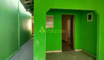 Casa à venda 2 Quartos, 1 Vaga, 357.58M², Jardim Rosely, Pindamonhangaba - SP