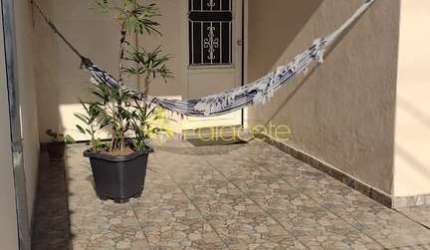 Casa à venda 2 Quartos, 1 Vaga, 125M², Parque Senhor do Bonfim, Taubaté - SP