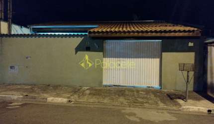 Casa à venda 3 Quartos, 1 Suite, 2 Vagas, Residencial Arco-Íris, Pindamonhangaba - SP