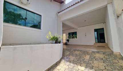 Casa à venda 4 Quartos, 4 Suites, 3 Vagas, 300M², Nova Guará, Guaratinguetá - SP