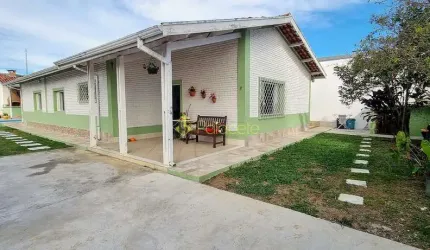 Casa à venda 5 Quartos, 3 Suites, 5 Vagas, 600M², Bela Vista, Pindamonhangaba - SP