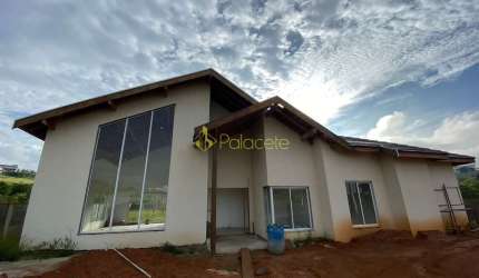 Casa à venda 3 Quartos, 1 Suite, 4 Vagas, 1025M², Condominio Village da Serra, Tremembé - SP | Cond
