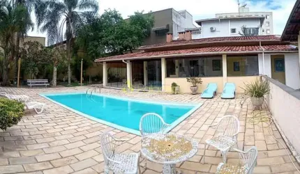 Casa à venda 4 Quartos, 1 Suite, 2 Vagas, 822.7M², Vila Bourghese, Pindamonhangaba - SP