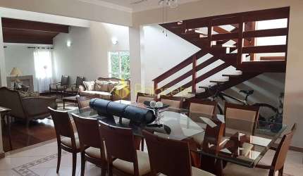 Casa à venda 3 Quartos, 3 Suites, 4 Vagas, 650M², Socorro, Pindamonhangaba - SP | COLONIAL VILLAGE