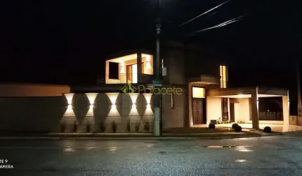 Casa à venda e locação 4 Quartos, 2 Suites, 2 Vagas, 300M², Caminho Novo, Tremembé - SP | Campos do