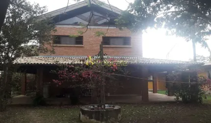 Casa à venda 3 Quartos, 4 Vagas, 3000M², Parque Lago Azul, Pindamonhangaba - SP