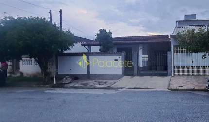 Casa para Venda 4 Quartos, 1 Suite, 2 Vagas, Loteamento Residencial Andrade, Pindamonhangaba - SP