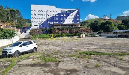Terreno Plano e Cimentado com 5.356 m² para Estacionamento de Ônibus a 1.200 Metros da Basílica de
