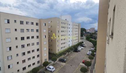 Apartamento com elevador, portaria 24 h com excelente localização no Santana