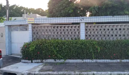 Casa a venda na VILA DO UMUARAMA no Barro