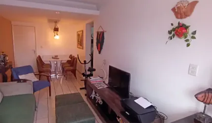 Vendo no bairro da Torre 02 Qts + 01 com Wc Área útil 92m2
