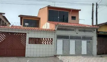 Sobrado com 4 dormitórios à venda, 160 m² por R$ 431.000,00 - Agenor de Campos - Mongaguá/SP