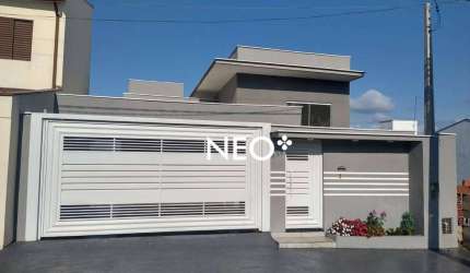 Sobrado com 3 dormitórios à venda, 165 m² por R$ 910.000,00 - Centro - São José do Rio Pardo/SP