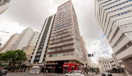 Conjunto Comercial à venda, 25.00 m2 por R$150000.00  - Centro - Curitiba/PR