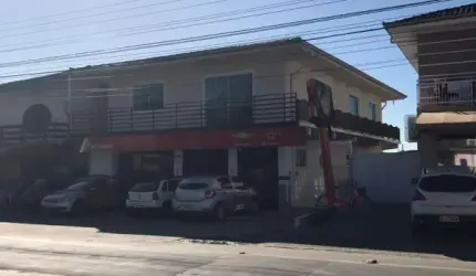 PRÉDIO MISTO COMERCIAL/RESIDENCIAL AVENTUREIRO JOINVILLE SC