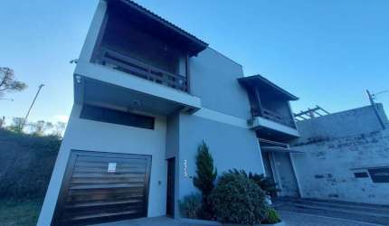 Casa à venda em Ana Rech, Caxias do Sul - Mobiliada e equipada