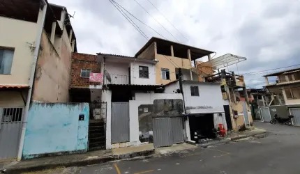 Casa à venda com 2 quartos em Cajazeiras 10 - Salvador - BA