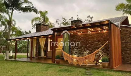 Casa com 3 quartos, Santa Lídia - Penha