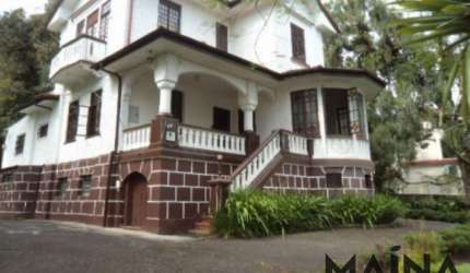 Casa com 4 quartos para alugar no Centro, Blumenau , 220 m2 por R$ 15.000