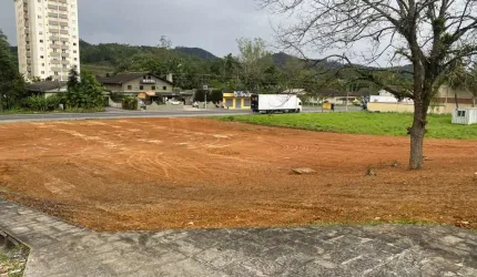 Terreno comercial à venda no Itoupava Central, Blumenau  por R$ 5.500.000