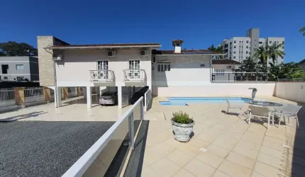 Casa com 3 quartos à venda no Velha, Blumenau , 300 m2 por R$ 1.340.000