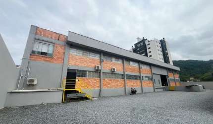 Barracão / Galpão / Depósito à venda no Garcia, Blumenau , 2165 m2 por R$ 6.360.000