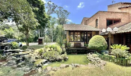 Casa com 4 quartos à venda, 300 m² por R$ 3.750.000 - Jardim do Golf I - Jandira/SP