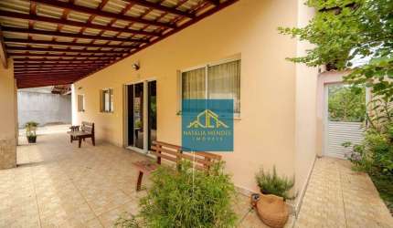 Casa térrea com 5 quartos, sendo 2 suítes à venda, 260 m² por R$ 1.190.000 - Jardim Passárgada I - Cotia/SP