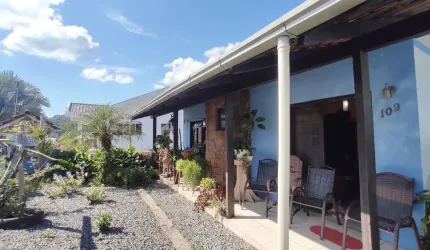 Vende Casa No Badenfurt, Oportunidade Imperdível!