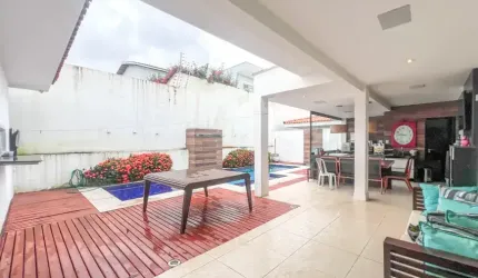 Casa no condomínio Av. Mário Andreazza , 3 Suítes, escritório, energia solar.