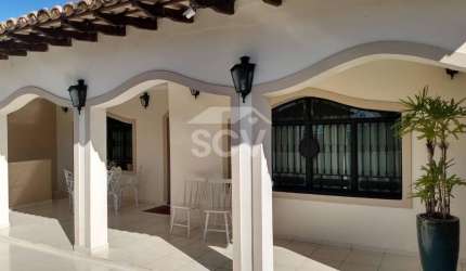 CASA PARA VENDA EM PIRACICABA/SP, NO BAIRRO CASTELINHO.