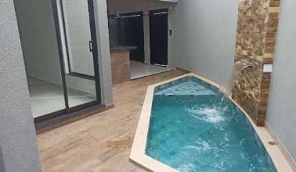 Casa à venda no Primo Meneghetti