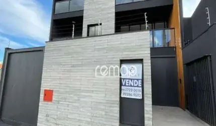 Apartamento superior à venda no Centro