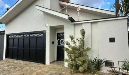 Casa à venda no Parque Dom Pedro