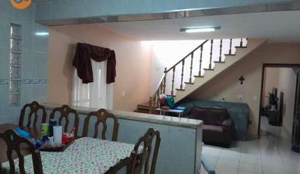 Casa com 3 dormitórios à venda, 271 m² por R$ 900.000,00 - Umuarama - Osasco/SP