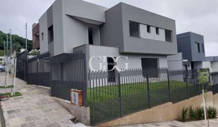 Casa com 3 quartos à venda na Colina Sorriso, Caxias do Sul , 205 m2 por R$ 1.390.000