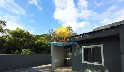 Casa com 3 quartos à venda na Avenida Principal, 82, Saint Etiene, Matinhos por R$ 330.000
