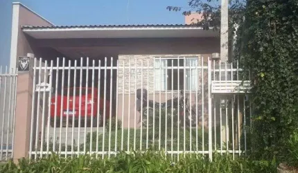 CASA FRENTE RUA / RUA FLOR DE LIS