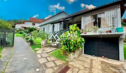 LINDA CASA NO BAIRRO DO GOLFE