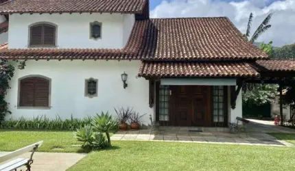 Casa com 3 quartos à venda no Ermitage, Teresópolis , 148 m2 por R$ 850.000