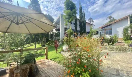 Casa com 5 quartos à venda no Golfe, Teresópolis , 500 m2 por R$ 2.600.000